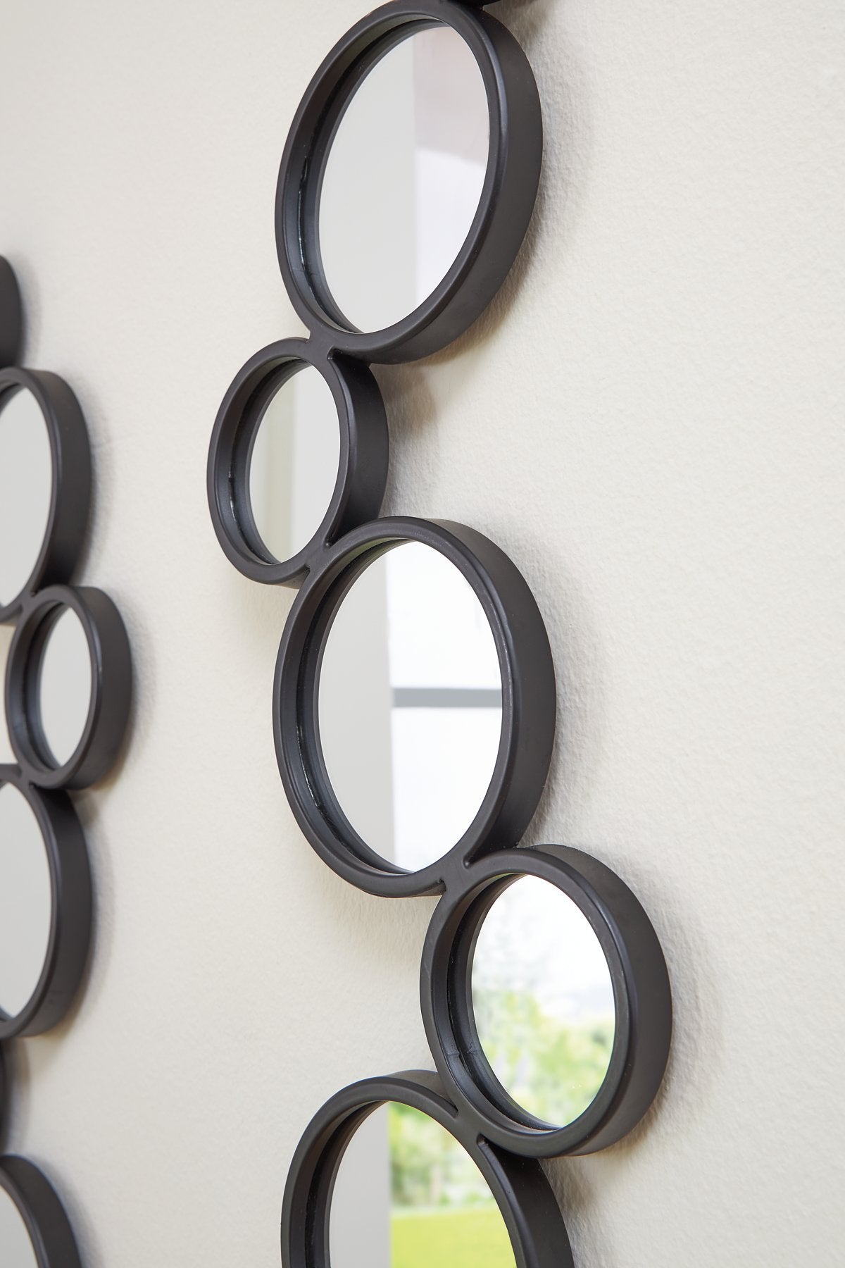 Vinler Accent Mirror Set (Set of 2) - Ideal Furniture (Fresno,CA) 