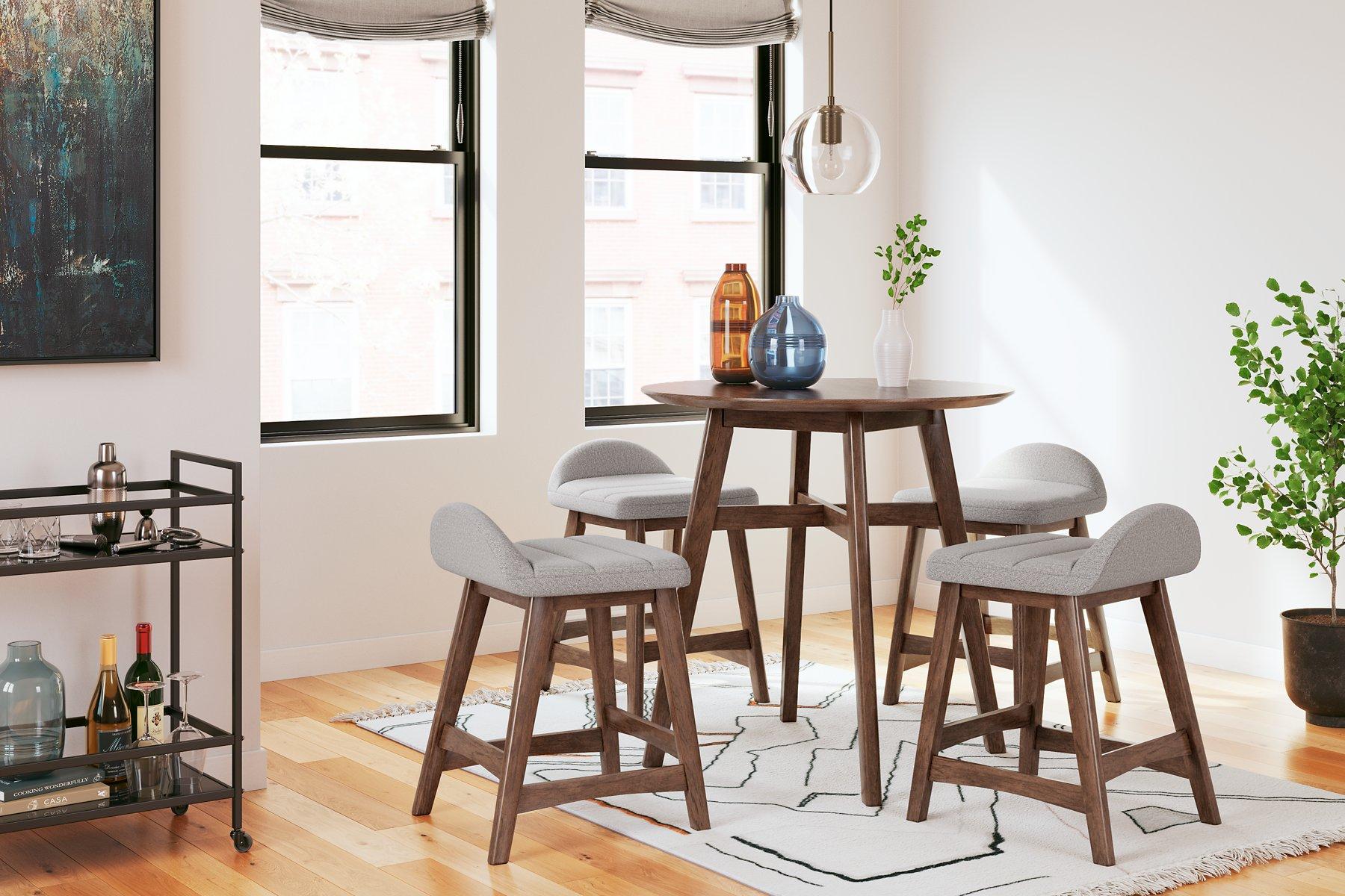 Lyncott Dining Room Set - Ideal Furniture (Fresno,CA) 