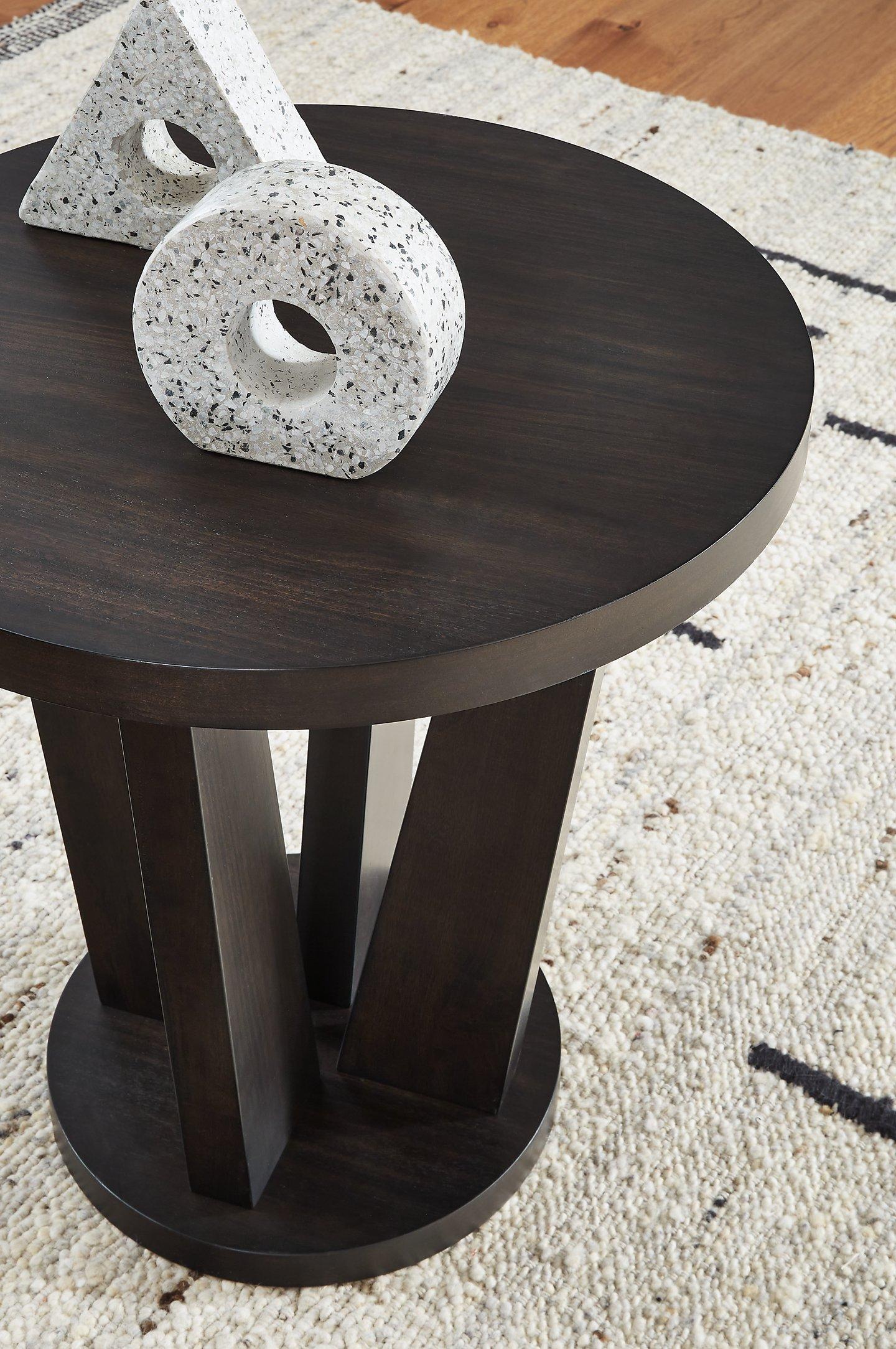 Chasinfield Occasional Table Set - Ideal Furniture (Fresno,CA) 