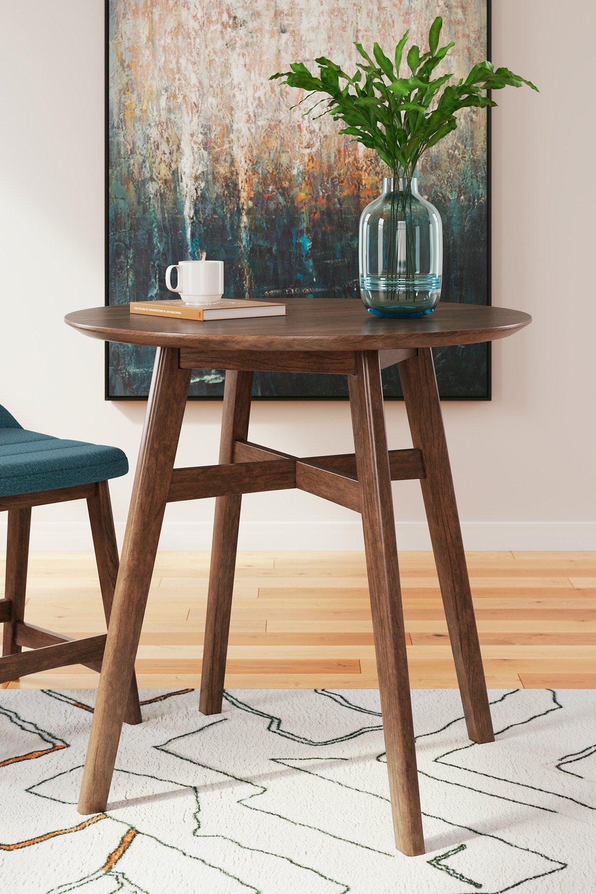 Lyncott Dining Room Set - Ideal Furniture (Fresno,CA) 