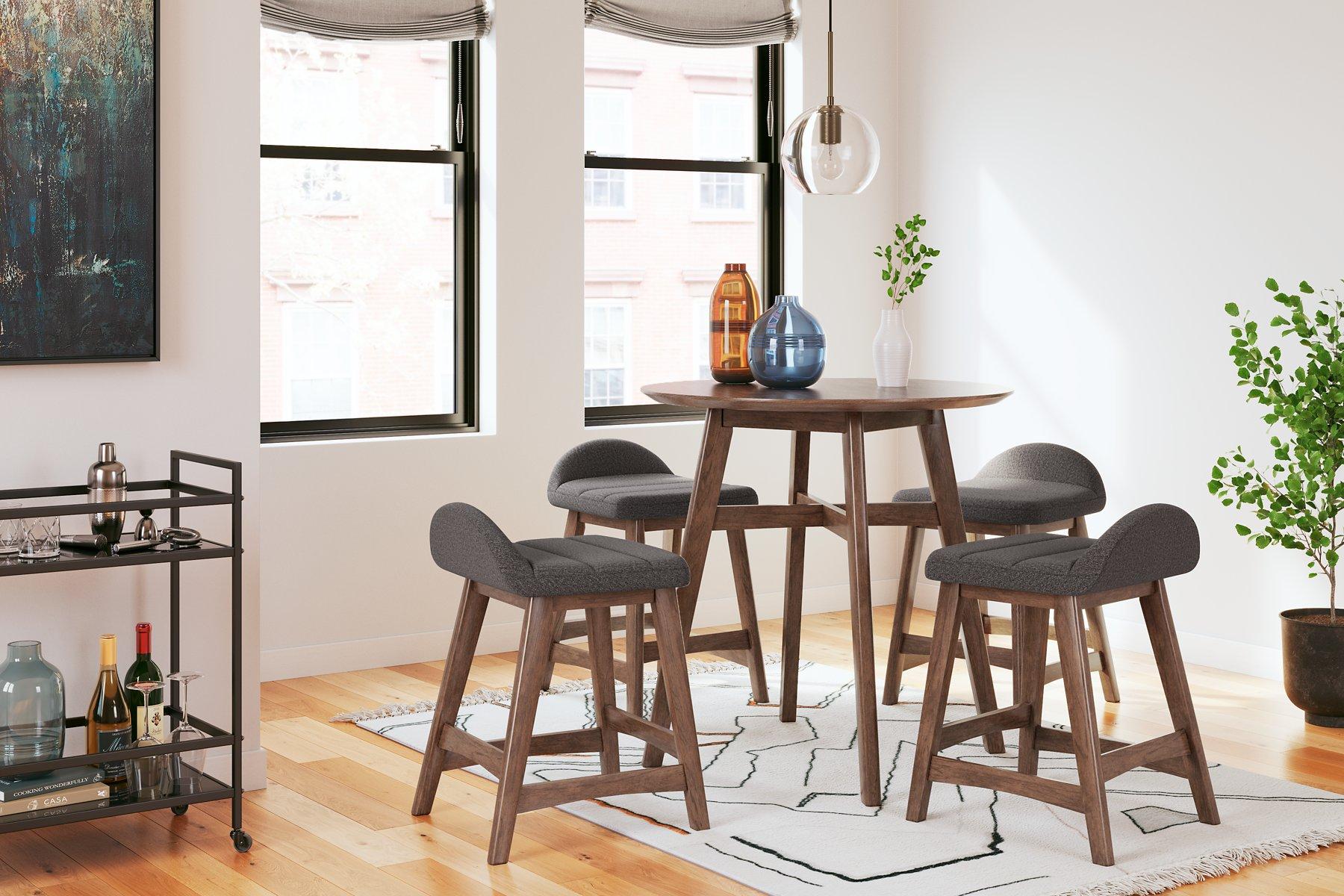 Lyncott Dining Room Set - Ideal Furniture (Fresno,CA) 