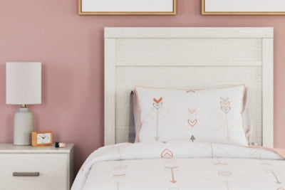 Stelsie Bed - Ideal Furniture (Fresno,CA) 