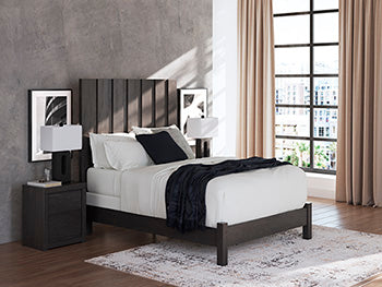 Fraluna Bed - Ideal Furniture (Fresno,CA) 