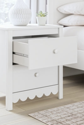 Hallityn Nightstand - Ideal Furniture (Fresno,CA) 