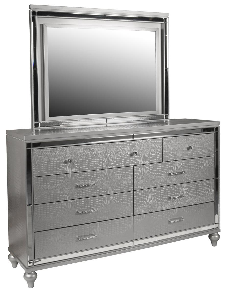 New Classic Furniture Valentino 9 Drawer Dresser in Silver