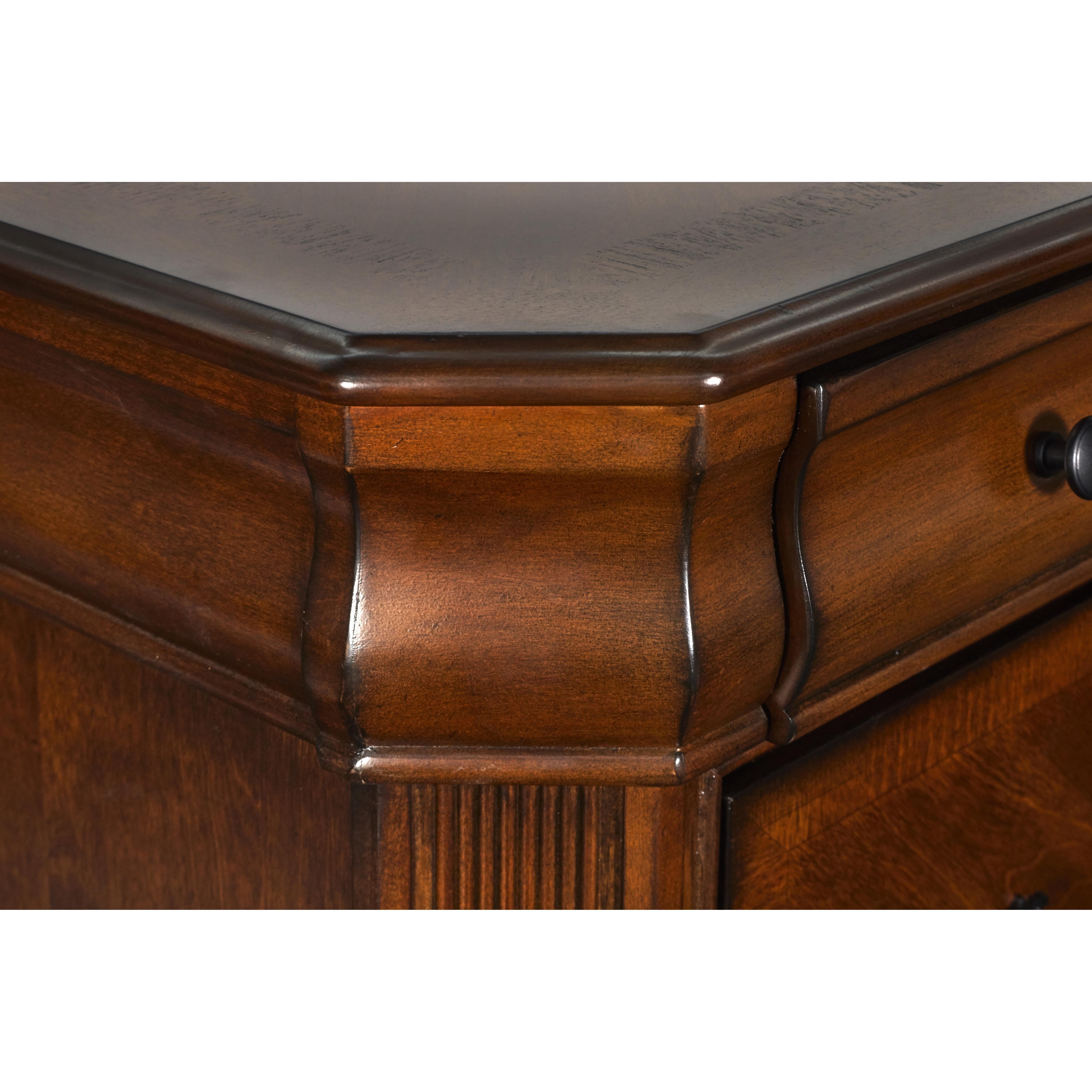 SHERIDAN CHEST- BURNISHED CHERRY - Ideal Furniture (Fresno,CA) 