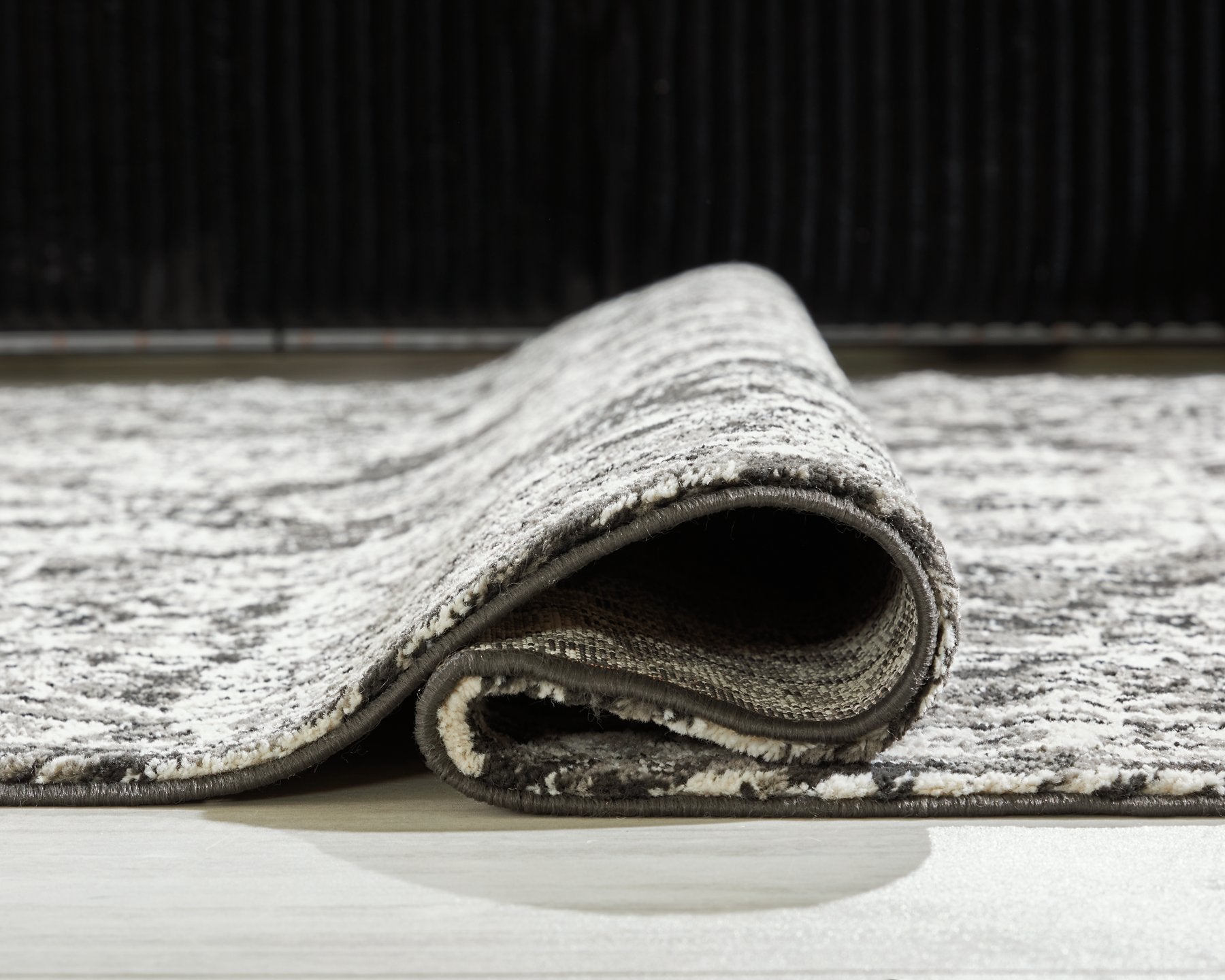 Glennisman Medium Rug - Ideal Furniture (Fresno,CA) 