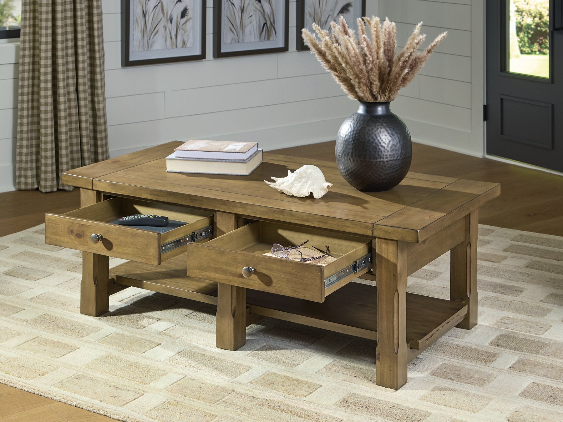 Vandenmore Coffee Table - Ideal Furniture (Fresno,CA) 