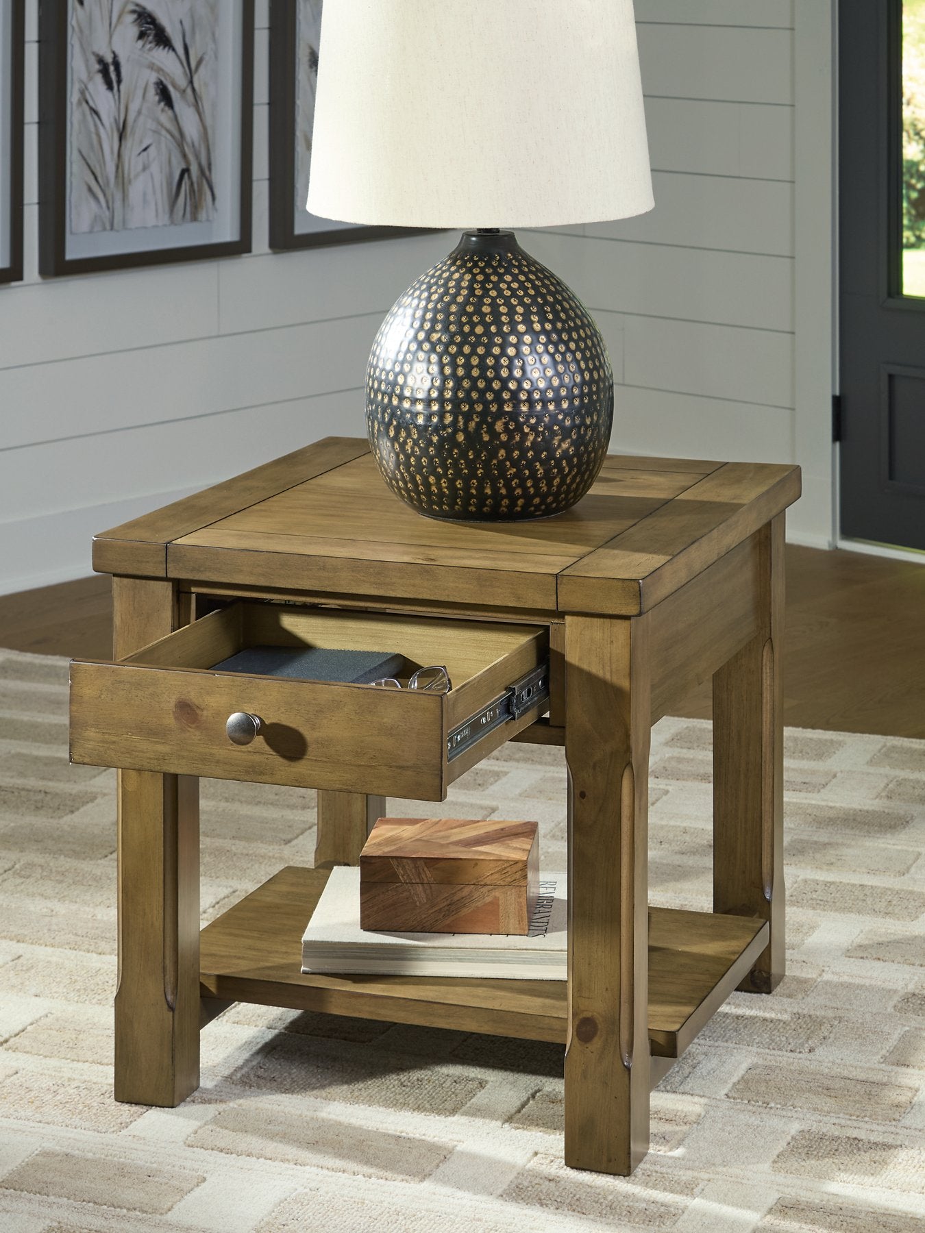 Vandenmore End Table - Ideal Furniture (Fresno,CA) 