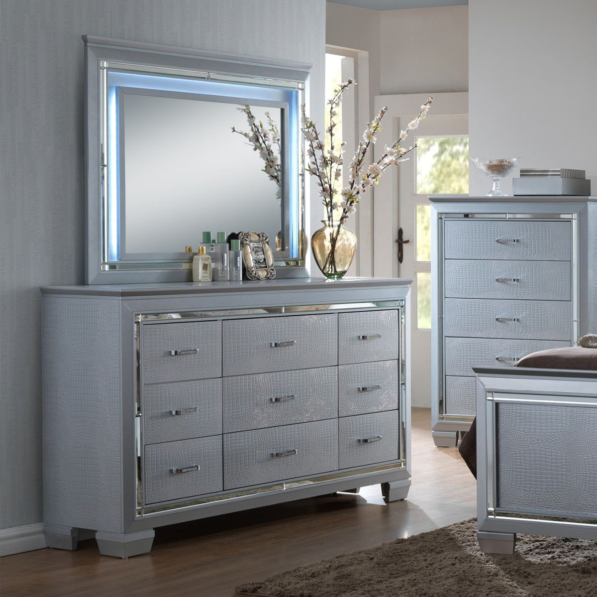 Crown Mark Furniture Lillian Mirror in Silver - Ideal Furniture (Fresno,CA) 